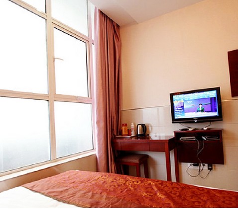 鎮(zhèn)江春天里酒店